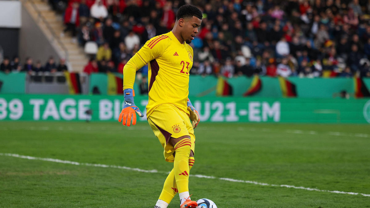 Kubet báo cáo HLV Di Salvo của U21 giải quyết vấn đề thủ môn